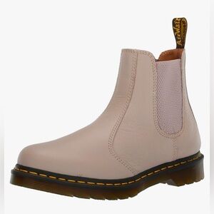 EUC Dr. Martens Virginia Chelsea Boot Size 8